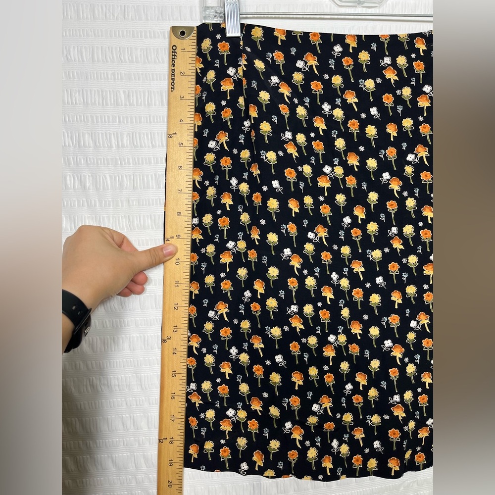 Harold’s Vintage 90’s Black Floral Wrap Skirt Size 10 - Picture 6 of 9